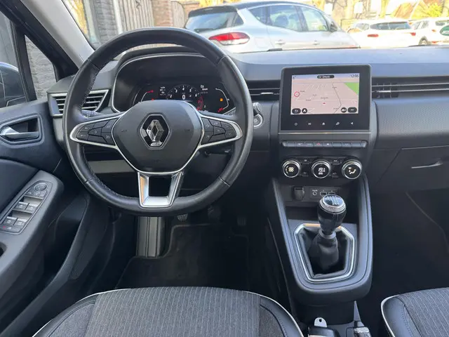Renault Clio 1.0 TCe Intens 2021 Benzine 12