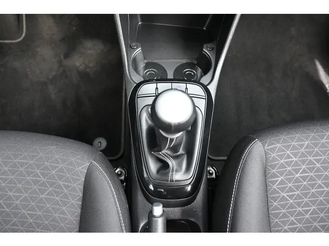 Kia Picanto 1.0 DPi DynamicLine 2023 Benzine 24