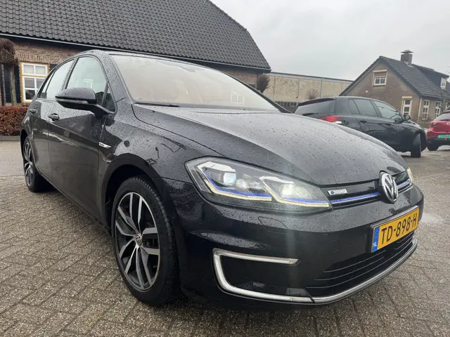 Volkswagen e-Golf e-Golf 2018 Elektrisch 13