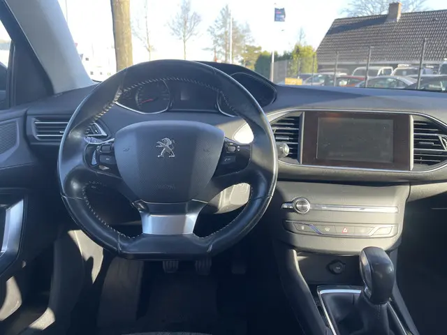 Peugeot 308 SW 1.2 e-THP Active 2014 Benzine 7