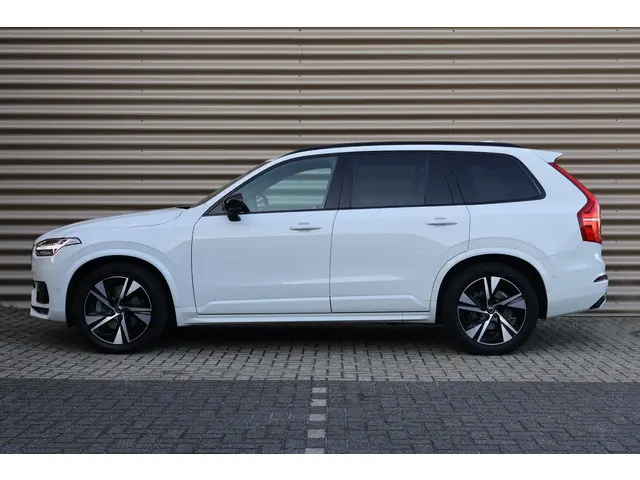 Volvo XC90 B6 AWD R-Design 2022 Benzine 6