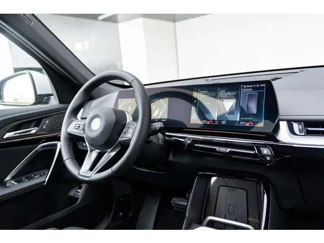 BMW iX1 IX1 xDrive30 2024 Elektrisch 36
