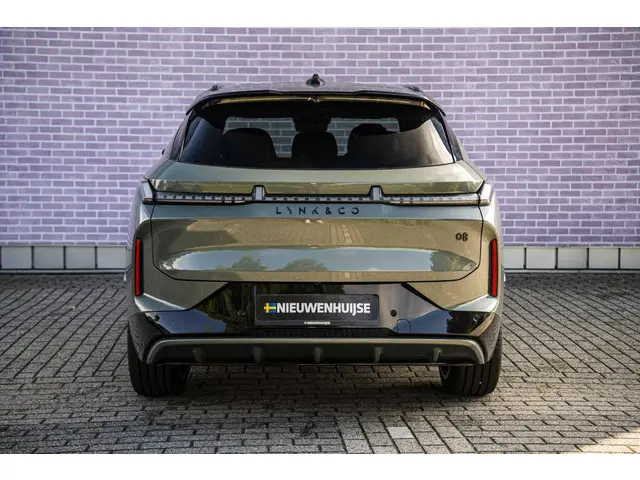 Lynk & Co 08 1.5 More 2026 Hybride Benzine 8