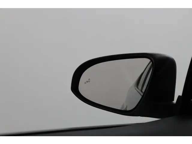Toyota C-HR 2.0 Hybrid Executive 2022 Hybride Benzine 50