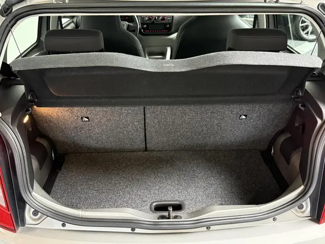 SEAT Mii 1.0 Style Intense 2019 Benzine 8