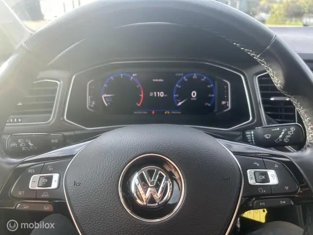 Volkswagen T-Roc 1.0 TSI Style 2017 Benzine 12