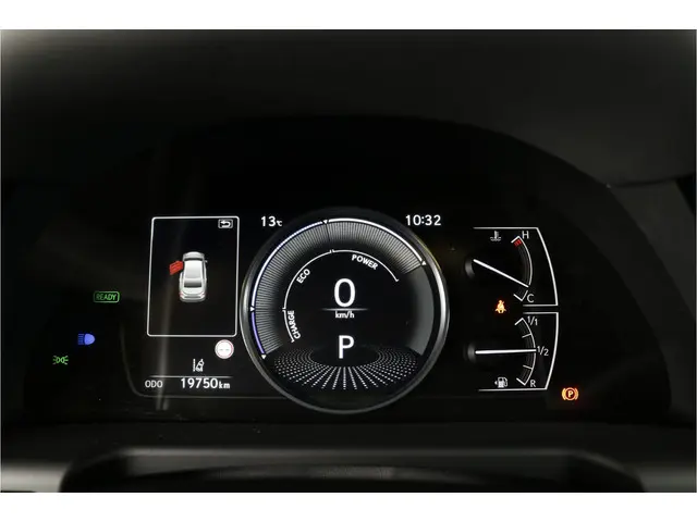 Lexus ES 300h Business Line 2024 Hybride Benzine 14