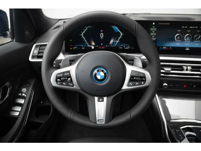 BMW 3 Serie 320e 2024 Hybride Benzine 7