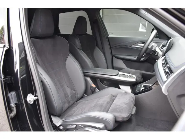 BMW X1 sDrive18i 2024 Benzine 10