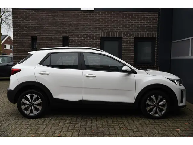 Kia Stonic 1.0 T-GDi DynamicPlusLine 2022 Benzine 8