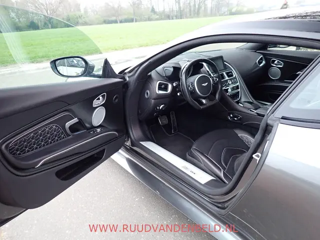 Aston Martin DBS 5.2 V12 Superleggera 2019 Benzine 8