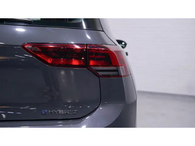 Volkswagen Golf 1.4 eHybrid Style 2022 Hybride Benzine 14