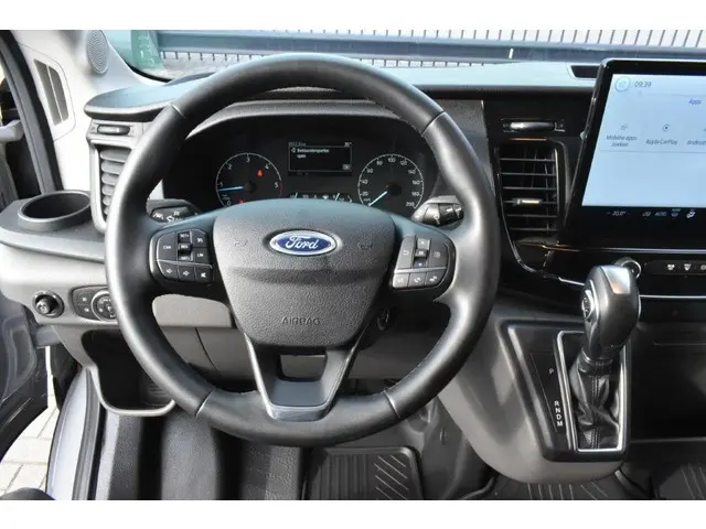 Ford Transit 350 2.0 TDCI L3H2 Limited 2024 Diesel 7