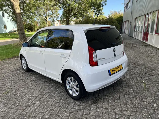 Škoda Citigo 1.0 5DRS Wit 2015 | Airco | Cruise | 2015 Benzine 3
