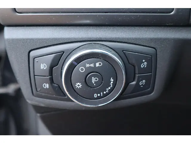 Ford Mondeo Wagon 2.0 TDCi Titanium 2015 Diesel 21