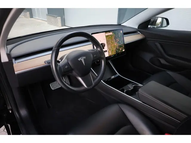 Tesla Model 3 Long Range AWD 75 kWh 2019 Elektrisch 10