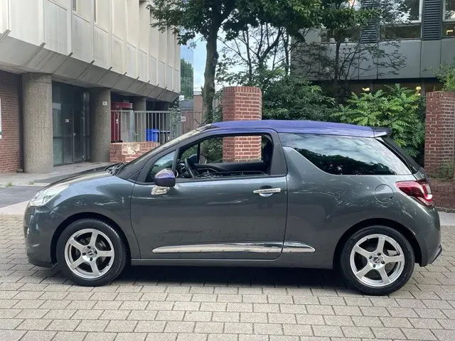 Citroën DS3 Cabrio 1.2 VTi Chic 2013 Benzine