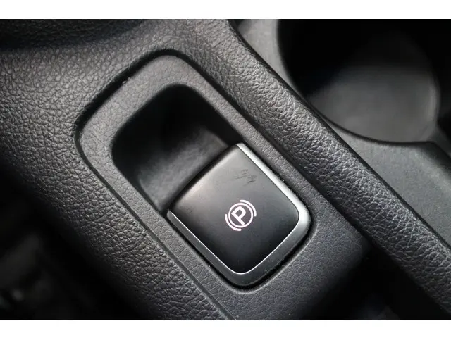 Kia Carens 1.6 GDi Premium Pack 2013 Benzine 28