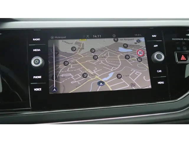 Volkswagen Polo 1.0 TSI 95pk R-Line DSG 2024 Benzine 26