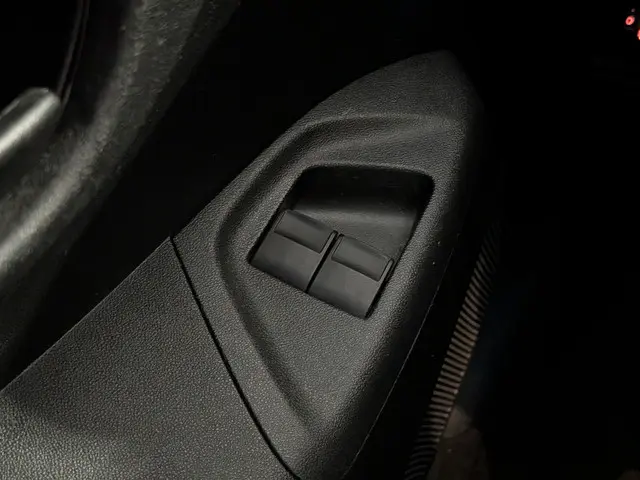 Peugeot 108 1.0 e-VTi Active 2015 Benzine 13