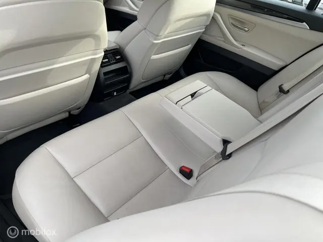 BMW 5 Serie 530i High Executive + 2013 Benzine 16
