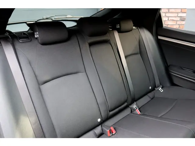 Honda Civic 1.0 i-VTEC Elegance | 2019 Benzine 10