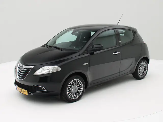 Lancia Ypsilon 1.2 Platinum 2013 Benzine