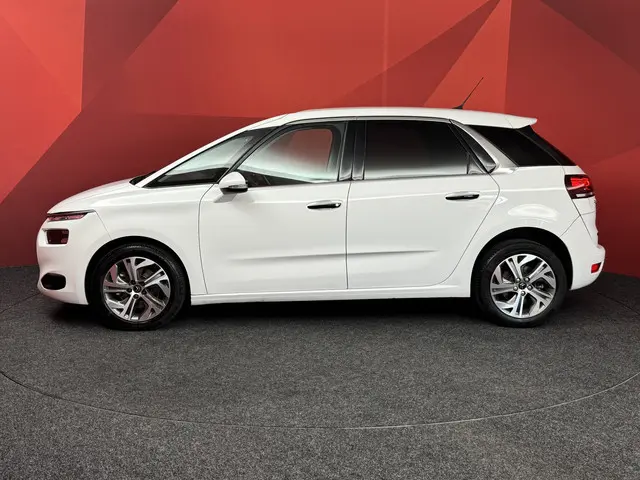 Citroën C4 Picasso 1.6 e-THP Exclusive 2016 Benzine 17