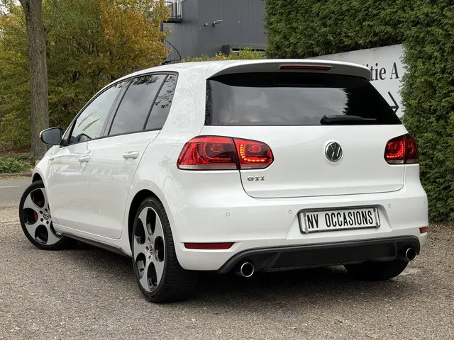 Volkswagen Golf 2.0 GTI 2012 Benzine 10