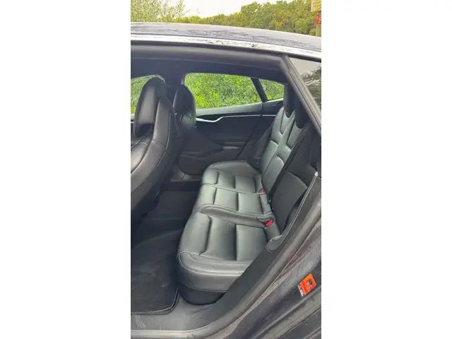 Tesla Model S 75D Base 2018 Elektrisch 14