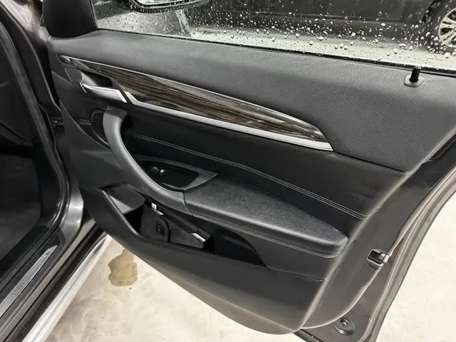 BMW X1 XDrive20i Executive *Export only* 2018 Benzine 11