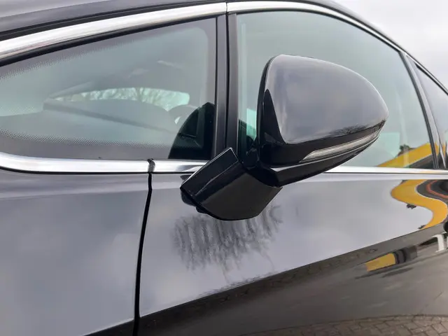 Volkswagen Golf Sportsvan 1.4 TSI Highline 2014 Benzine 19