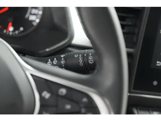 Renault Captur TCe 100 Zen 2021 Benzine 32