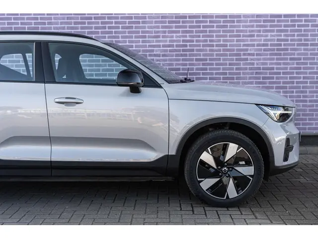 Volvo XC40 Extended Range Plus 2023 Elektrisch 15