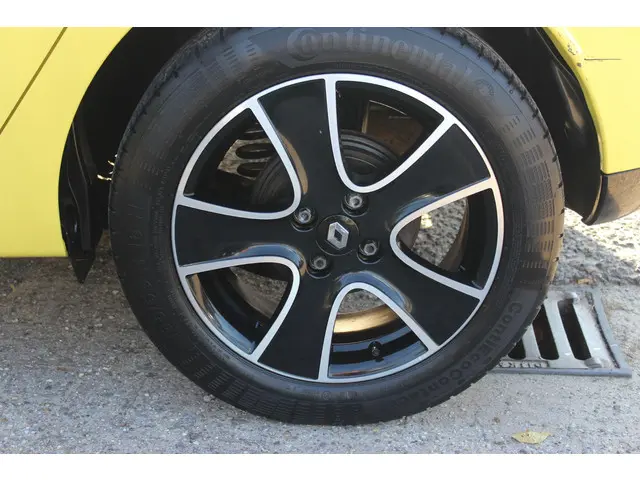 Renault Clio 0.9 TCe Navigatie, Airco! 2013 Benzine 11