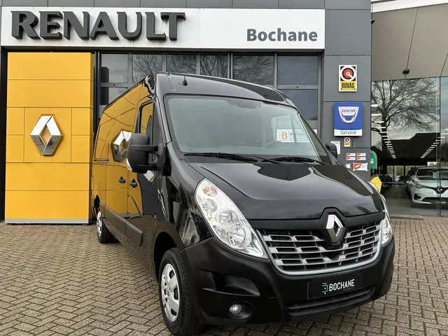 Renault Master T33 2.3 dCi 130 L2H2 2018 Diesel 10