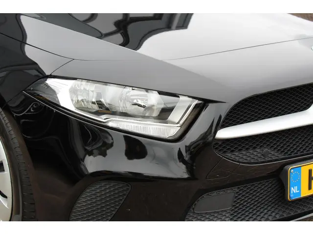 Mercedes-Benz A-Klasse 180 2020 Benzine 16