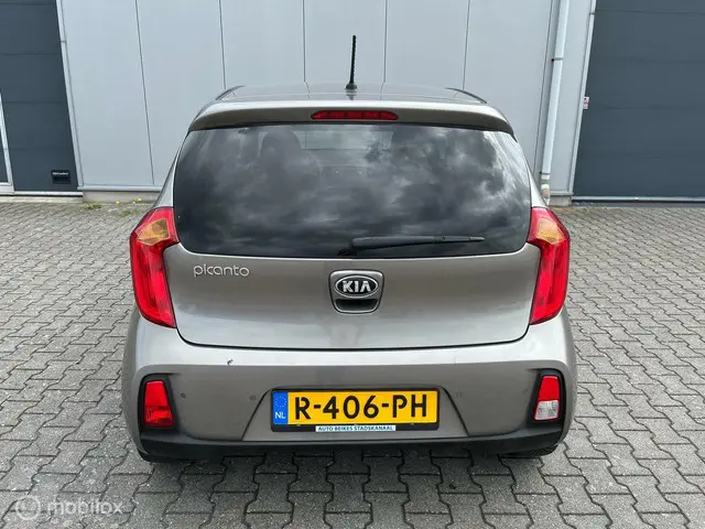 Kia Picanto 1.2 CVVT SportsLine 2015 Benzine 5