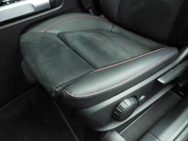 Mercedes-Benz GLB AMG 35 4MATIC 2022 Benzine 16