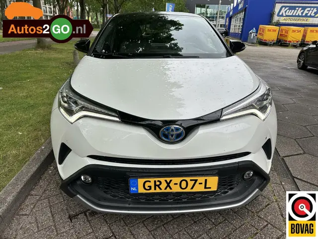 Toyota C-HR 3