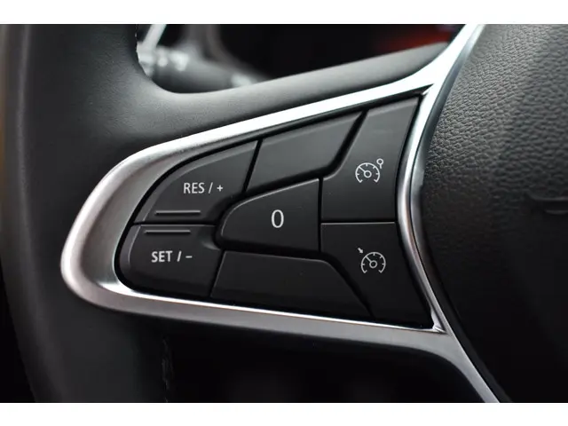 Renault Clio TCe 90 GPF evolution 2024 Benzine 20