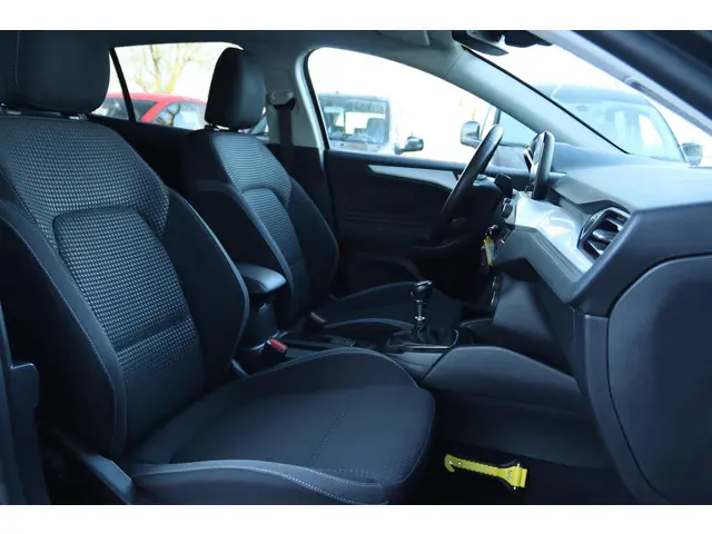 Ford Focus WAGON 1.0 ECOBOOST 2021 Benzine 4