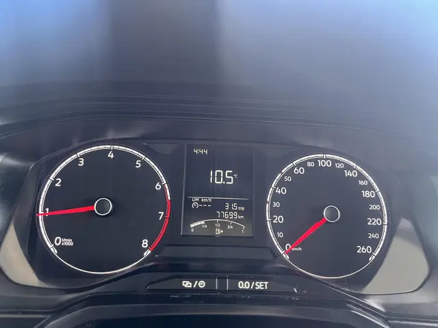 Volkswagen Polo 1.0 MPI Comfortline 2018 Benzine 14