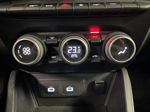 Dacia Duster 1.3 TCe 150 Extreme 2023 Benzine 33