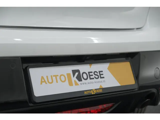 Peugeot 208 PureTech 100 Allure Pack 2023 Benzine 4