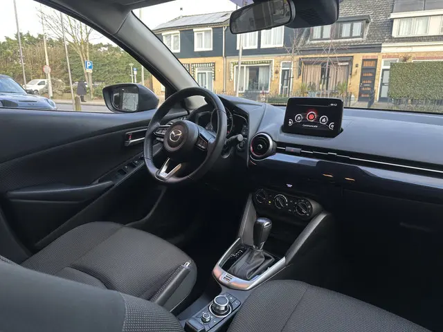 Mazda 2 1.5 Skyactiv-G Sportive 2022 Benzine 10
