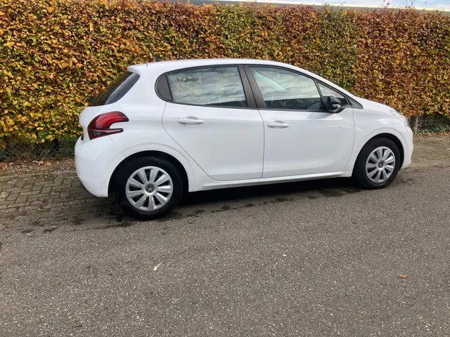 Peugeot 208 1.2 PureTech Like VERKOCHT 2018 Benzine 6