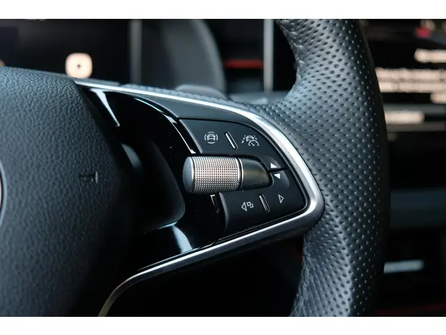 Škoda Kamiq FL 1.0 TSI DSG Monte Carlo 2024 Benzine 21