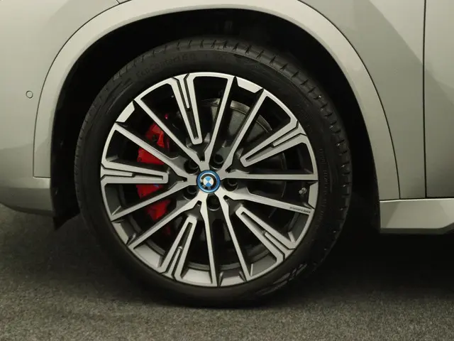 BMW iX1 eDrive20 2025 Elektrisch 6