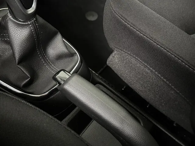 Opel KARL 1.0 Rocks Online Edition 2018 Benzine 26